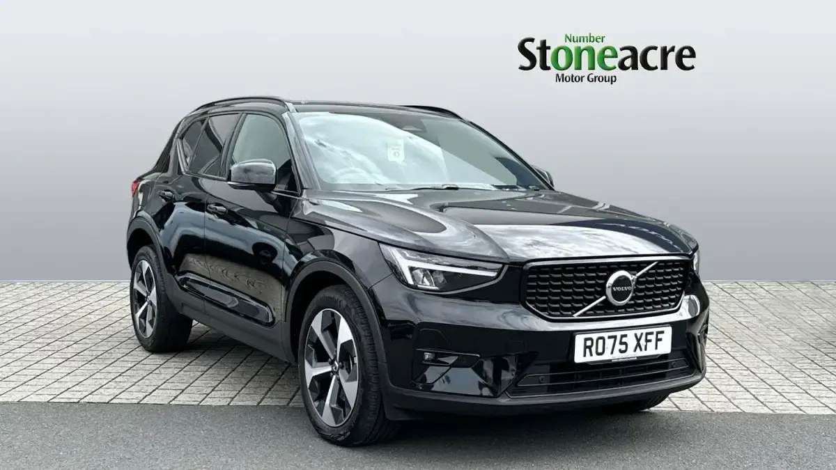 Used Volvo XC40 Plus 197 HP (144 kW) 2025 SUV