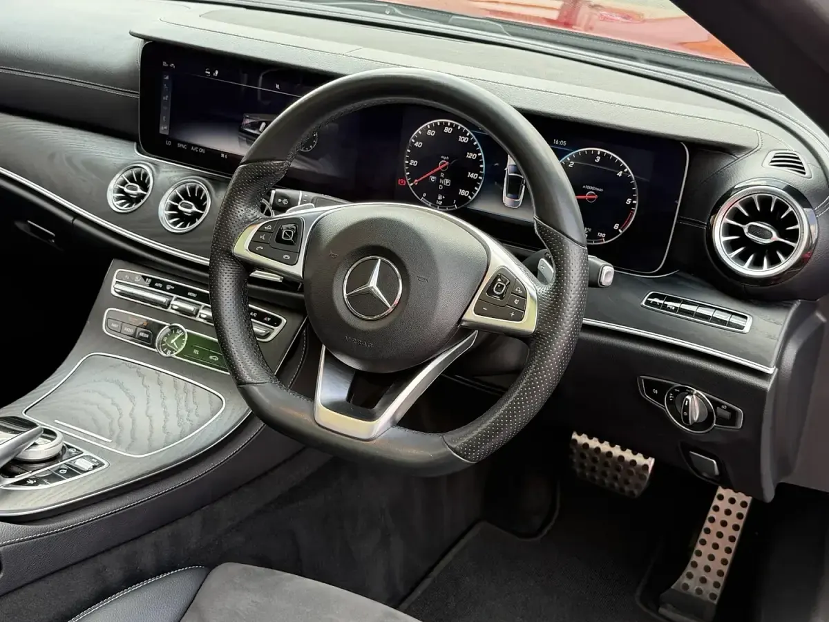 Used Mercedes E350 AMG line 258 HP (189 kW) 2018 Red Cabriolet