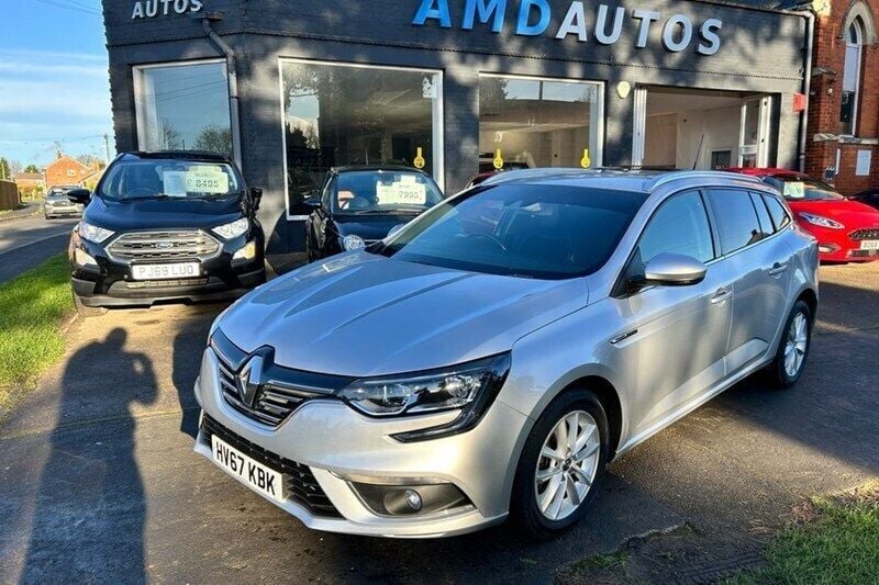 Used Renault Mégane IV Dynamique 110 HP (80 kW) 2017 Estate