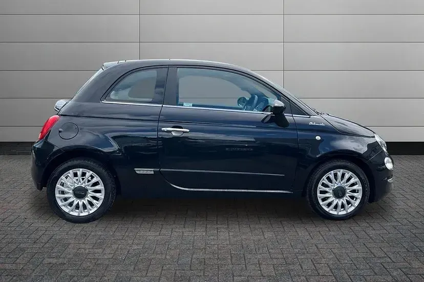 Used Fiat 500 Dolcevita 70 HP (51 kW) 2022 Black Hatchback