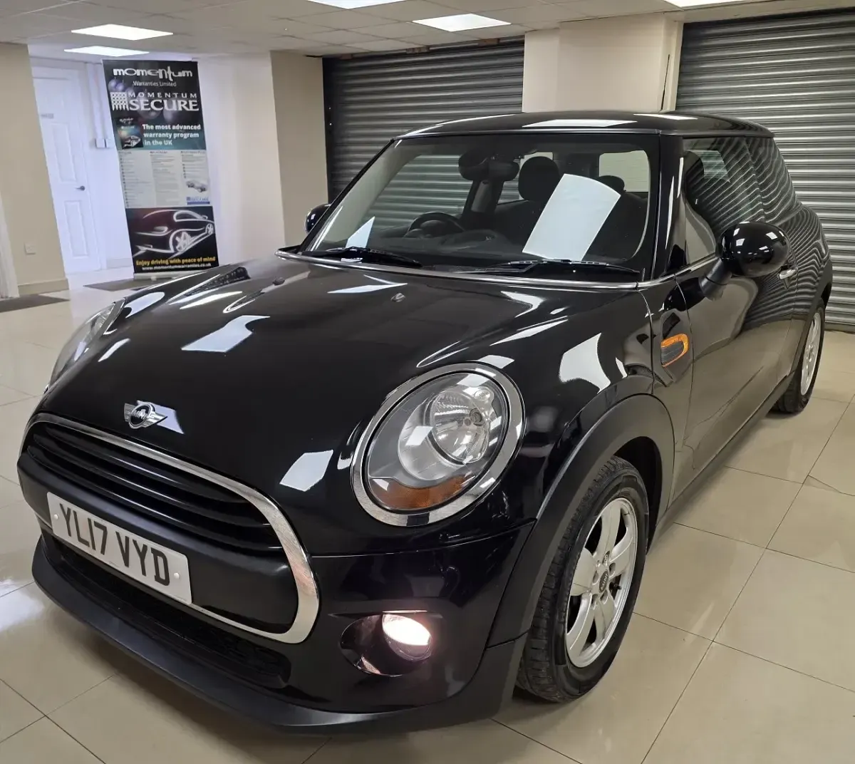 Używany Mini ONE Hatch 2017 Czarny Hatchback
