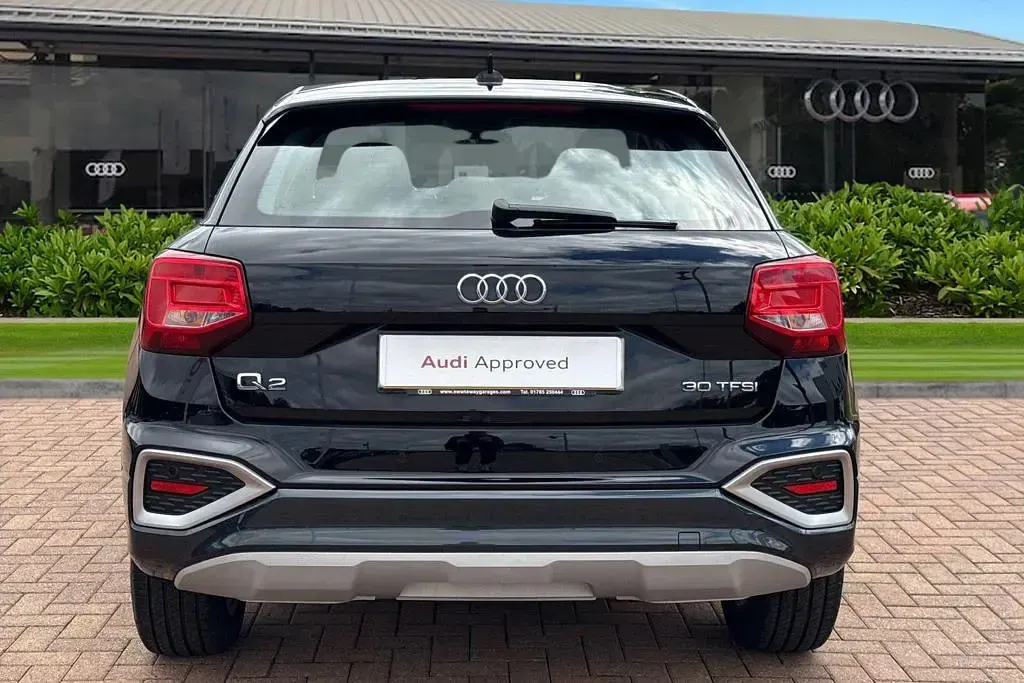 Used Audi Q2 Sport 110 HP (80 kW) 2024 Black SUV
