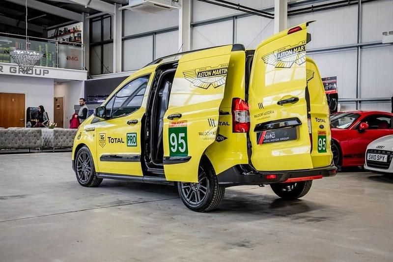 Second-hand Ford Transit Sport 100 CP (73 kW) 2019 Negru Van