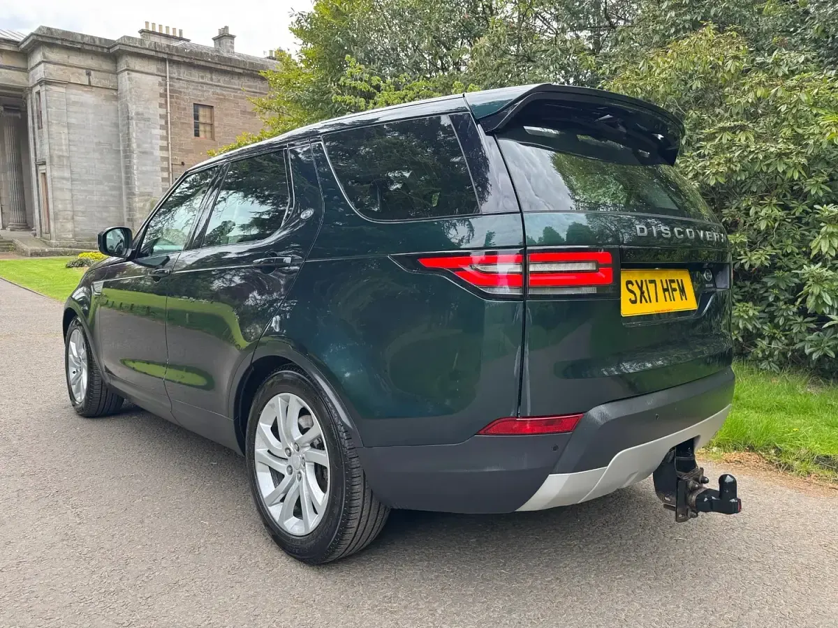 Used Land Rover Discovery 5 HSE 2017 Green SUV