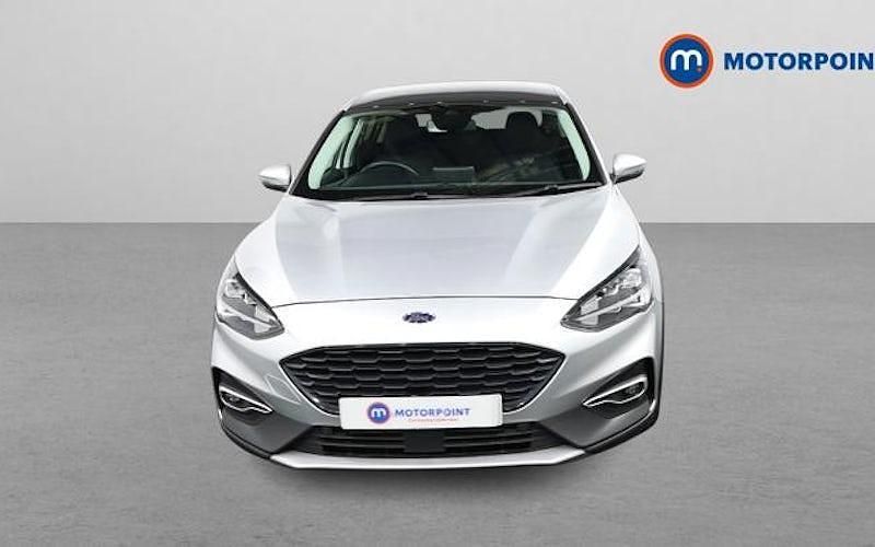 Begagnad Ford Focus Active 125 HK (91 kW) 2021 Silver Halvkombi