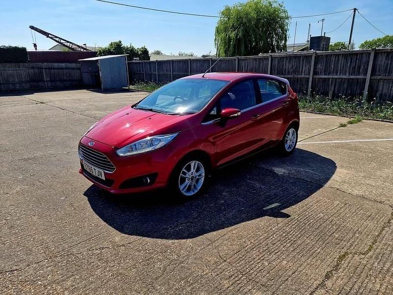 Used Ford Fiesta Zetec 2016 Red Hatchback