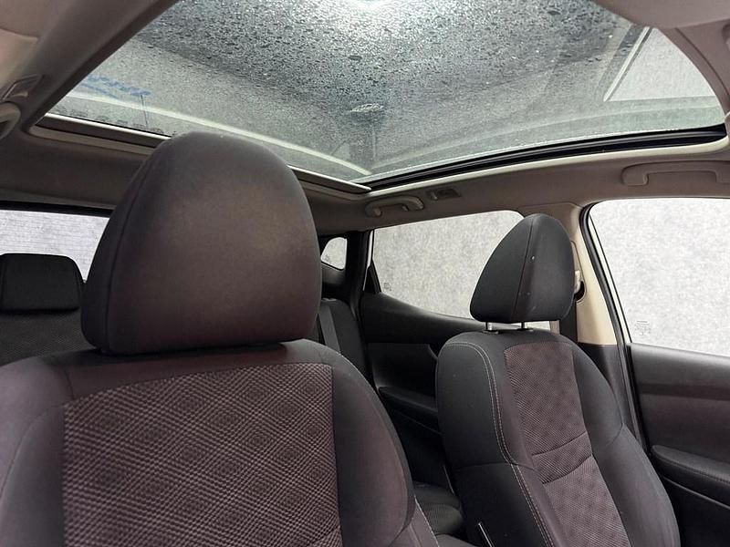 Used Nissan Qashqai N-TEC 2015 White SUV