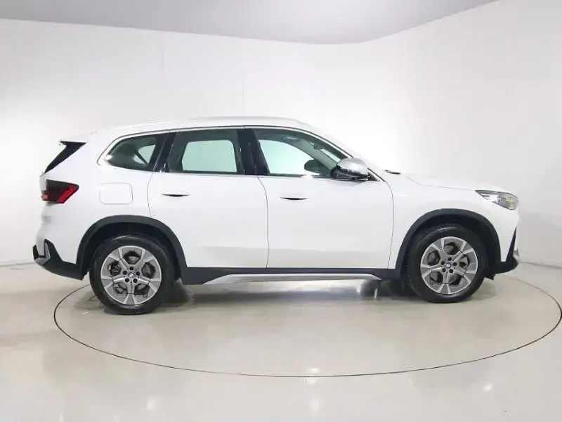 Używany BMW X1 xLine 215 KM (158 kW) 2023 Biały SUV