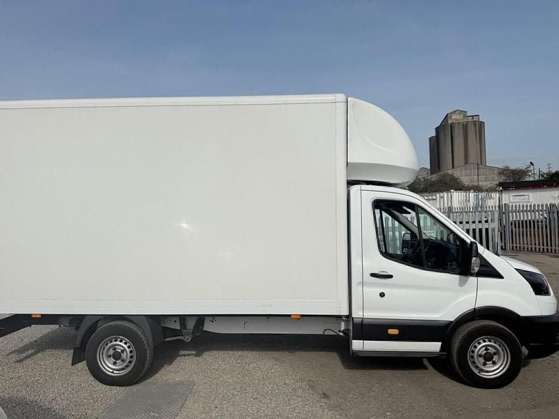 Begagnad Ford Transit S 130 HK (95 kW) 2021 Vit Cab