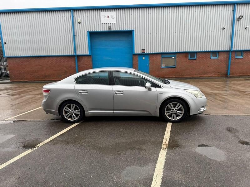 Used Toyota Avensis T4 2009 Silver Sedan