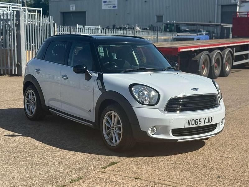 White Used 2015 Mini Cooper D Countryman SUV | £4,995 (Fair price) - Image 1/4