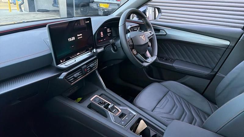 New Cupra Leon 204 HP (150 kW) 2025 Grey Hatchback