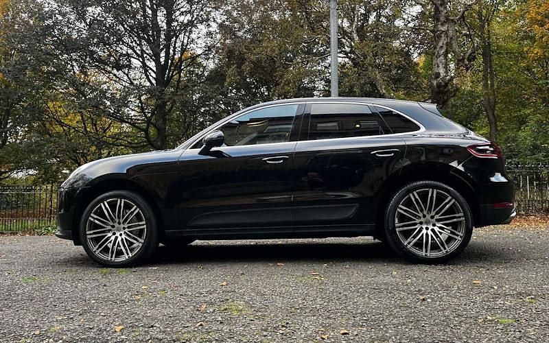 Used Porsche Macan S 258 HP (189 kW) 2017 Black SUV