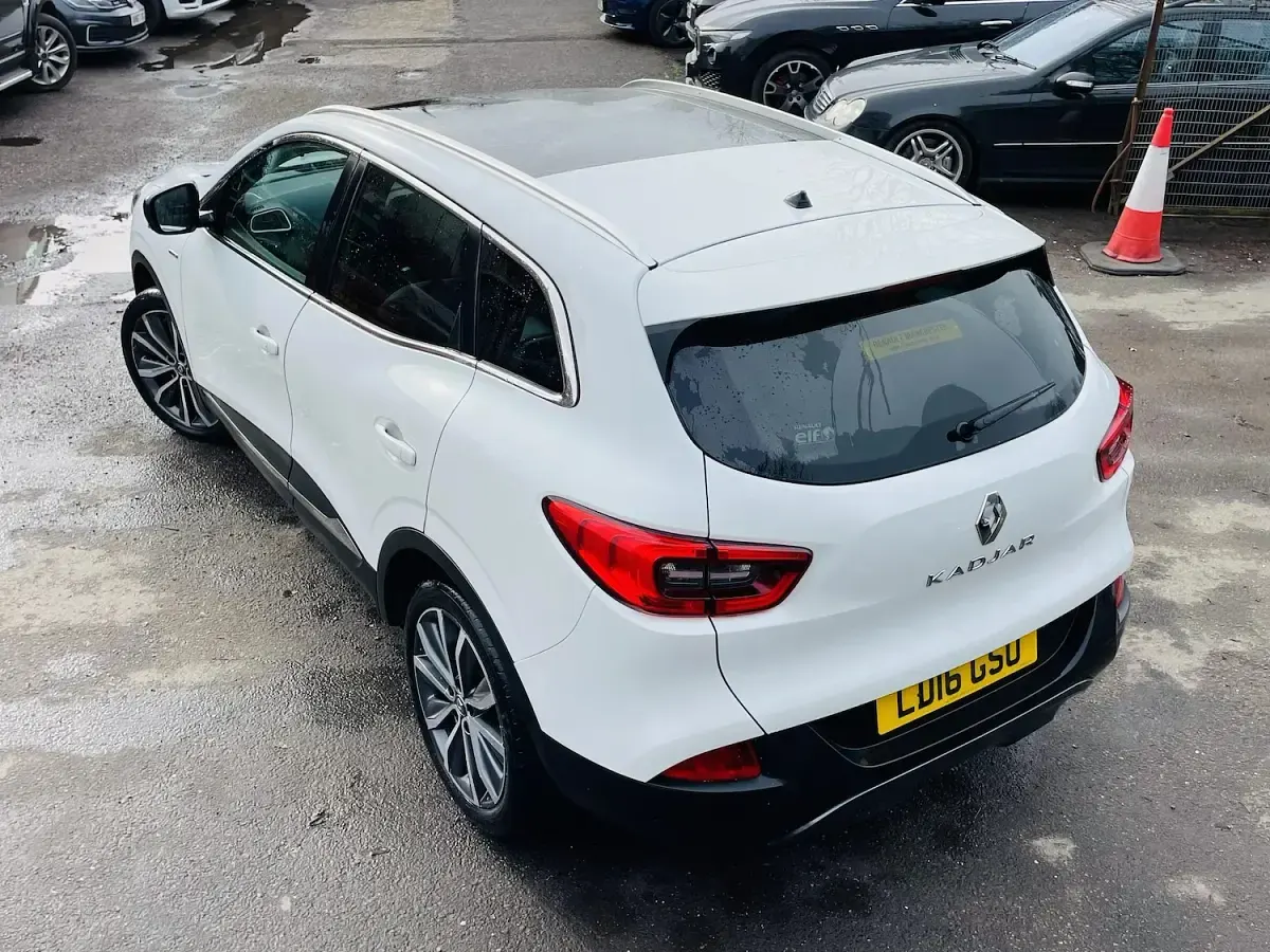 Used Renault Kadjar Signature 130 HP (95 kW) 2016 White SUV