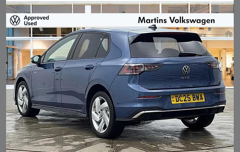 Used VW Golf VIII GTE 272 HP (200 kW) 2025 Blue Hatchback
