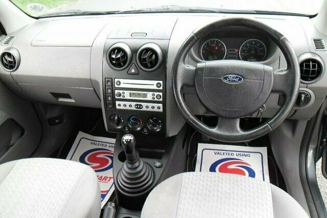 Used Ford Fusion 67 HP (49 kW) 2004 Estate