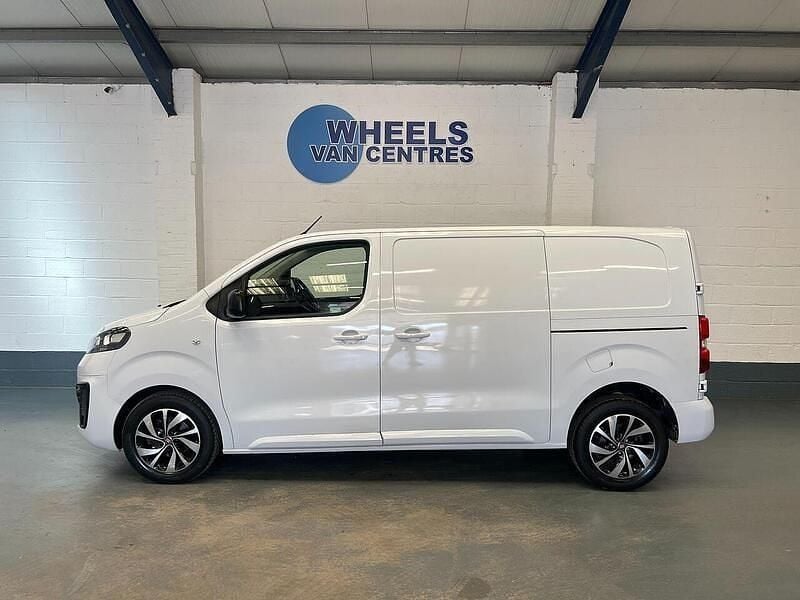 Used Fiat Scudo Business 145 HP (106 kW) 2022 White Van