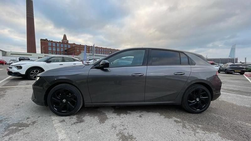 Used Vauxhall Astra S 128 HP (94 kW) 2024 Black Hatchback