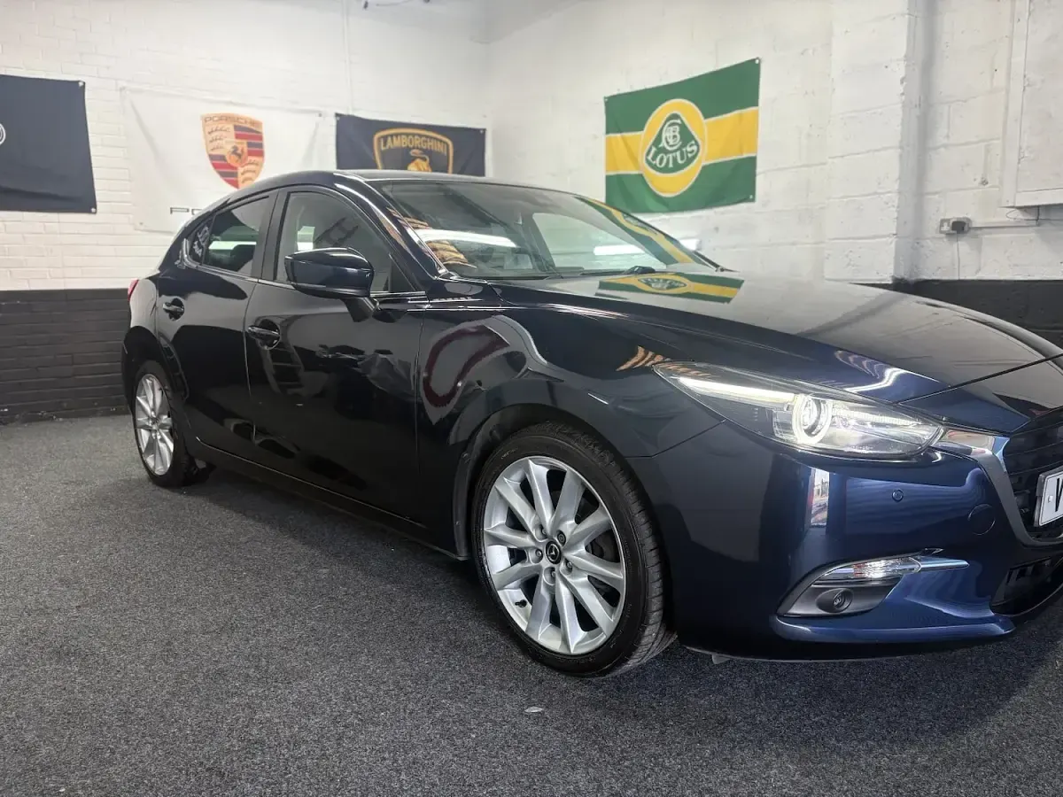 Used Mazda 3 Inclusive 2017 Blue Hatchback
