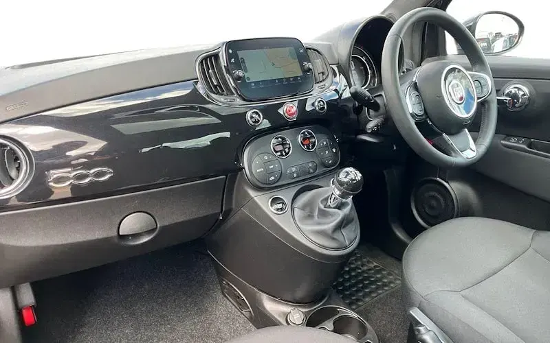 Used Fiat 500 69 HP (50 kW) 2024 Hatchback