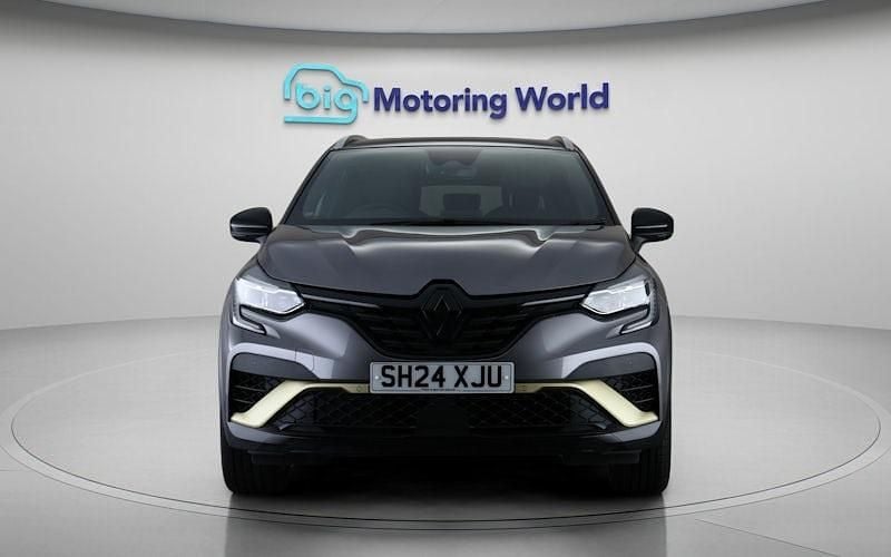 Used Renault Captur Engineered 143 HP (105 kW) 2024 Grey/black SUV