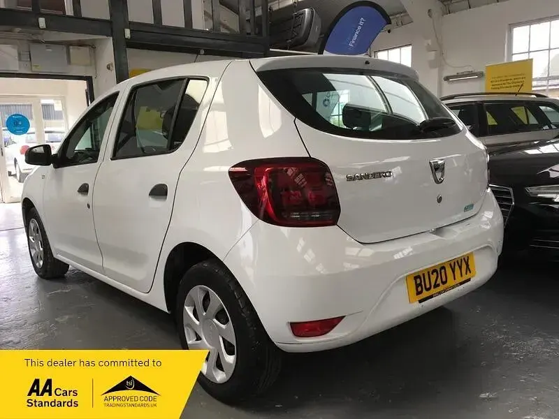 Used Dacia Sandero Essentiel 2020 White Hatchback
