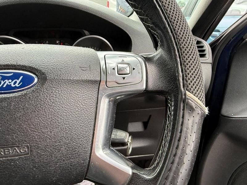 Used Ford Galaxy Zetec 2013 Blue MPV