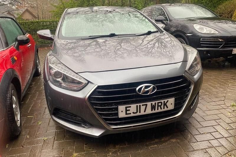 Used Hyundai i40 SE 115 HP (84 kW) 2017 Silver Sedan