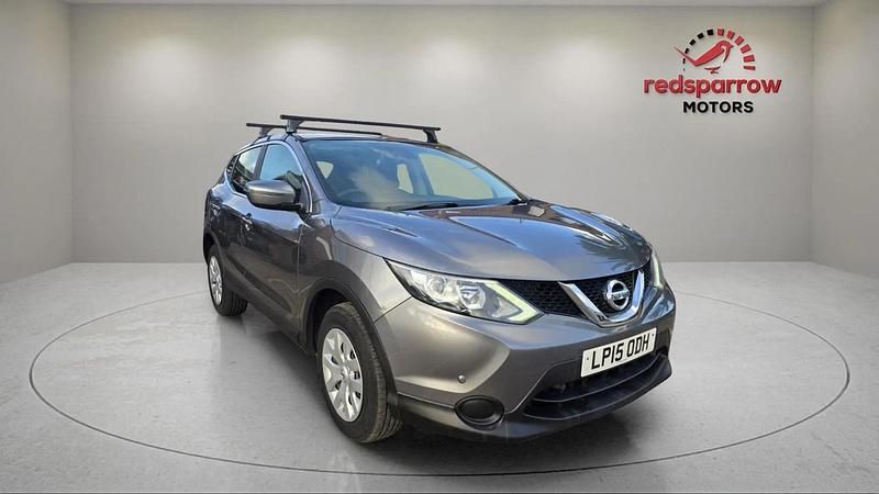 Grey Used 2015 Nissan Qashqai Pack SUV | £5,299 (Fair price) - Image 1/4