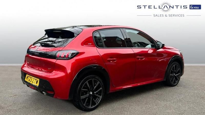 Used Peugeot 208 GT 99 HP (72 kW) 2023 Red Hatchback