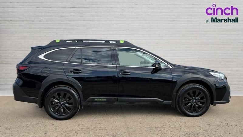 Używany Subaru Outback 169 KM (124 kW) 2024 Czarny Kombi