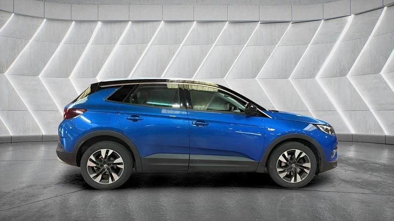 Used Vauxhall Grandland X Sport 130 HP (95 kW) 2018 Blue SUV