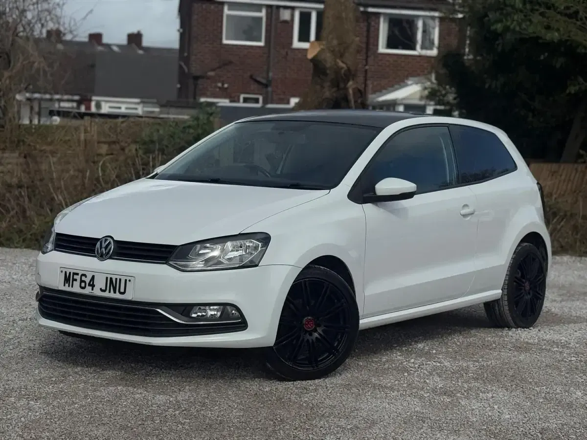 Used VW Polo SE 60 HP (44 kW) 2014 White Hatchback