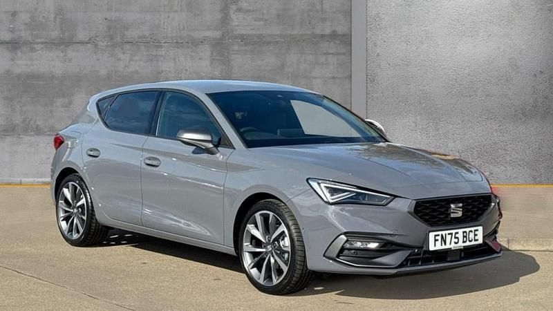 Used Seat Leon FR Sport 115 HP (84 kW) 2025 Metallic  graphene grey Hatchback