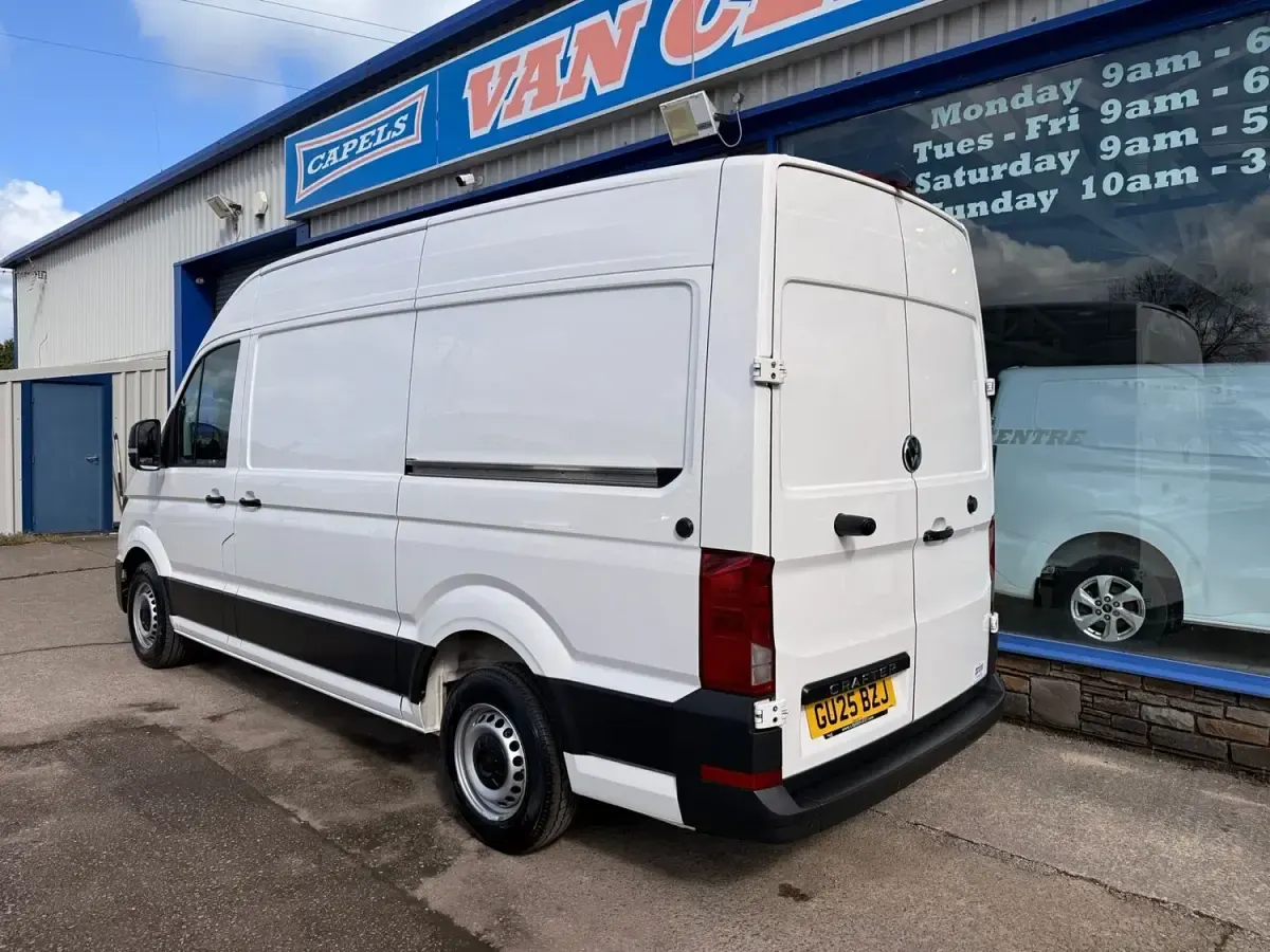 Usado VW Crafter 140 HP (102 kW) 2025 Branco Van