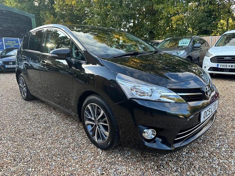 Black Used 2016 Toyota Verso Design MPV | £10,995 (Fair price) - Image 1/4