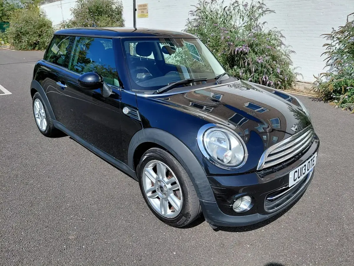 Used Mini Cooper Hatch 2013 Black Hatchback