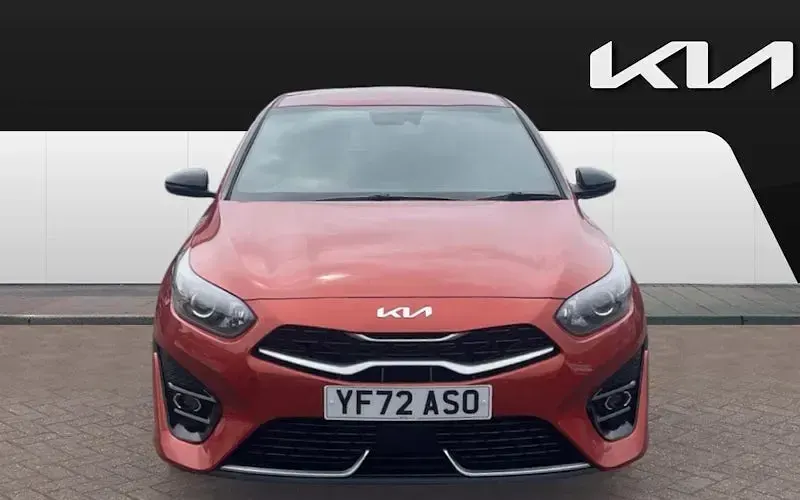 Used Kia Ceed GT-Line 160 HP (117 kW) 2023 Orange Hatchback