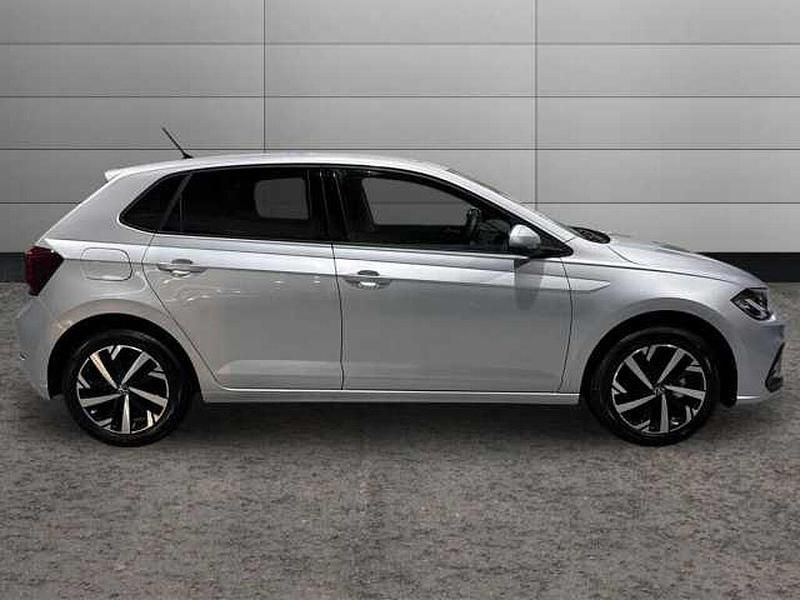 Usado VW Polo Match 95 HP (69 kW) 2026 Prateado Citadino