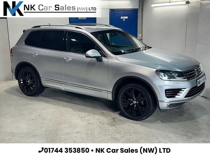 Silver Used 2015 VW Touareg R-line SUV | £15,000 (Good price) - Image 1/4