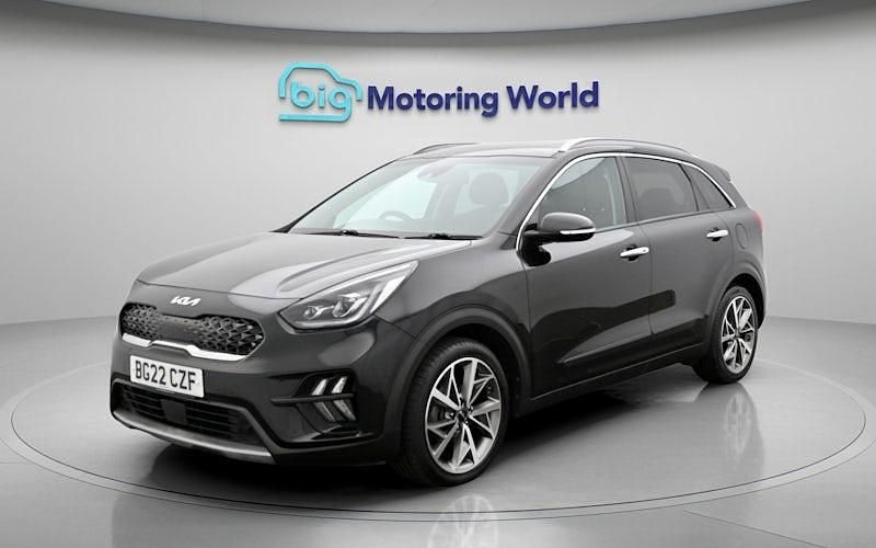 Gebraucht Kia Niro 141 PS (103 kW) 2022 Schwarz SUV