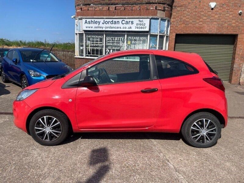 Used Ford Ka Studio 69 HP (50 kW) 2013 Red Hatchback