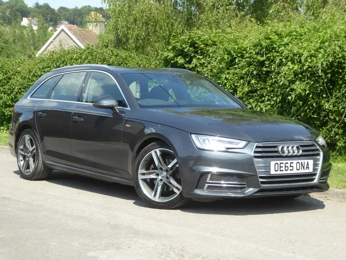 Used Audi A4 S-Line 163 HP (119 kW) 2015 Grey Estate