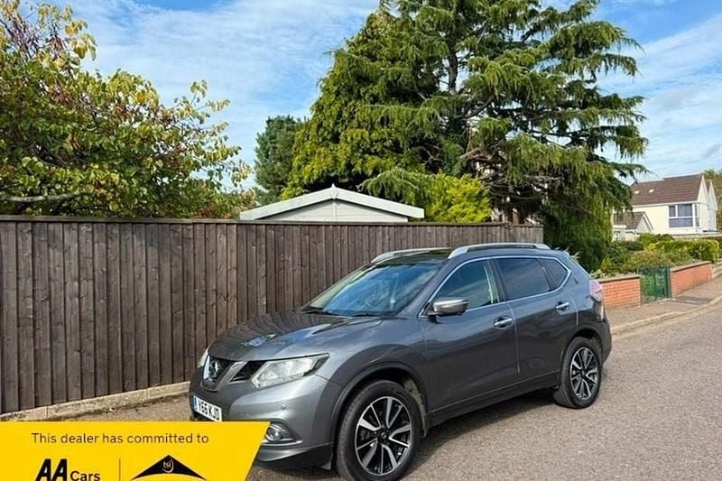 Grey Used 2014 Nissan X-Trail N-TEC SUV | £5,495 (Fair price) - Image 1/1