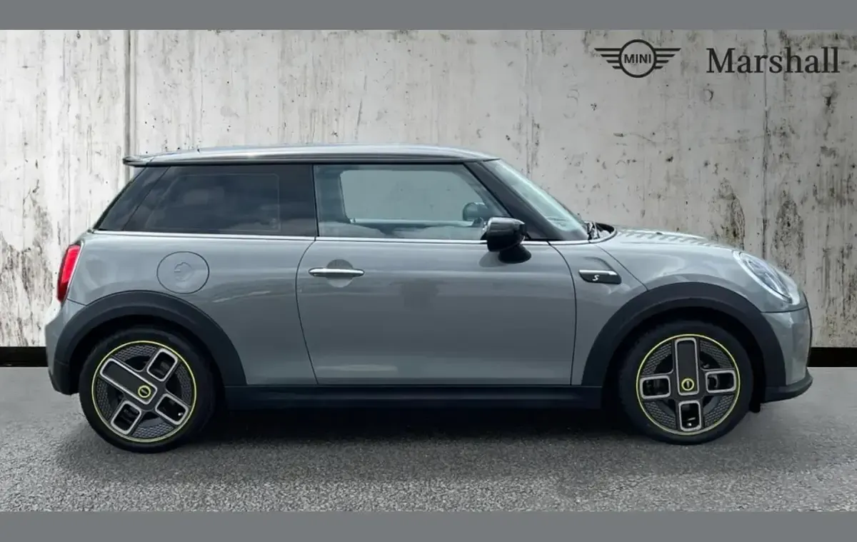 Used Mini Cooper S Level 1 135 kW (184 HP) 2022 Moonwalk grey Hatchback