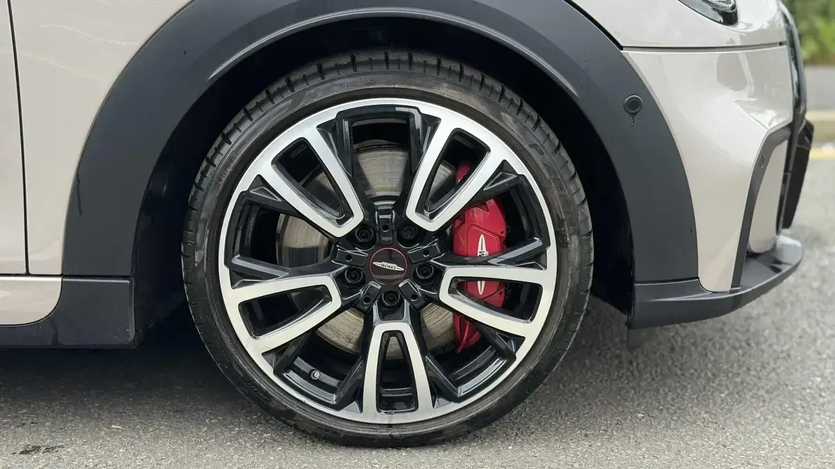 Used Mini John Cooper Works Hatch 228 HP (167 kW) 2024 Grey Hatchback