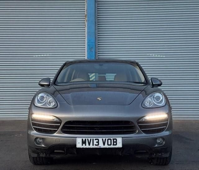Used Porsche Cayenne 245 HP (180 kW) 2013 Grey SUV