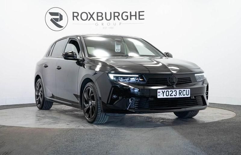 Black Used 2023 Vauxhall Astra S Hatchback | £15,995 (Good price) - Image 1/4