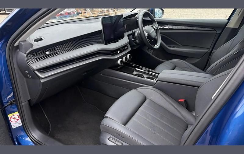 Used Skoda Superb SE L 200 HP (147 kW) 2025 Blue Estate