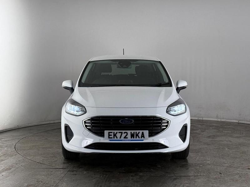 Used Ford Fiesta Titanium 101 HP (74 kW) 2022 White Hatchback
